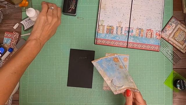 Stamperia Christmas Greetings Page 2, Build 2 смотреть онлайн