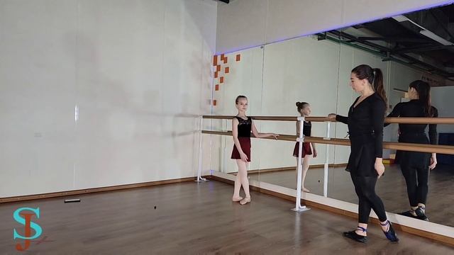 Plie, battement tendu, tendu jete, releve / Классический станок/Разогрев с Sidjem