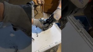 Замена щёток двигателя стиральной машинки Bosch maxx