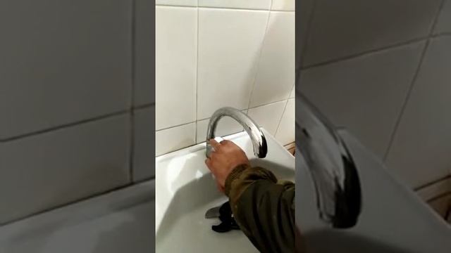 Будни сантехника#установка ручки смесителя