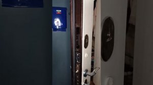Как снять и установить замок на клепках.