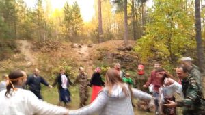 Жила-была бабка - плясовая игра