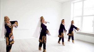 Бухарский танец на уроке узбекского танца в Москве. Uzbek dance in Moscow.89363365711