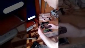 Qiyida X99 H9 Не включается, не выводит изображение, перезагружается