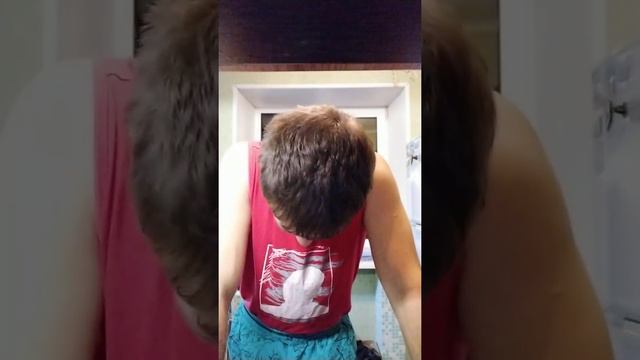 Среди пьющих, я - белая ворона. Встреча с пьющим одноклассником, осадок на душе. Будь трезвым! смотреть онлайн