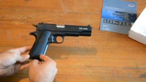 Colt M1911 classic - Unboxing