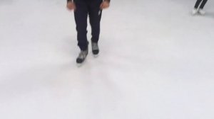 Урок 6 Как тормозить на коньках спиной