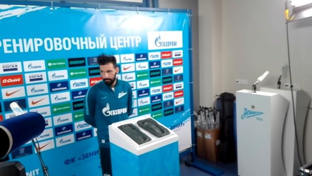 Мигель Данни оставил свой отпечаток ноги для музея Зенита