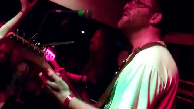 Sass Dragons - Put Your Hands On Me (live at Awesome Fest 666) смотреть онлайн