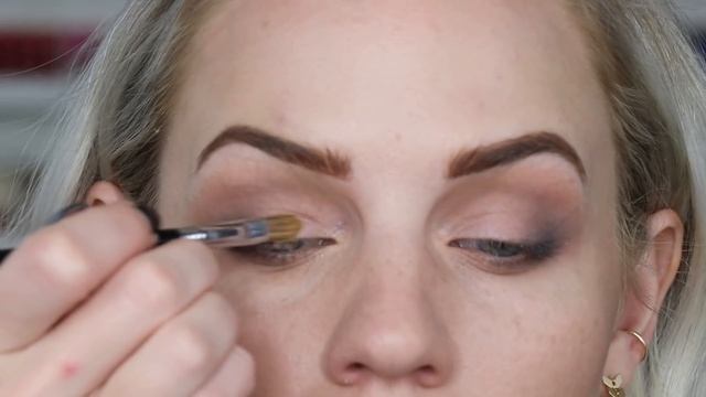 HOLIDAY GLITTER GLAM FOR ANY COLOR LIP | KEB