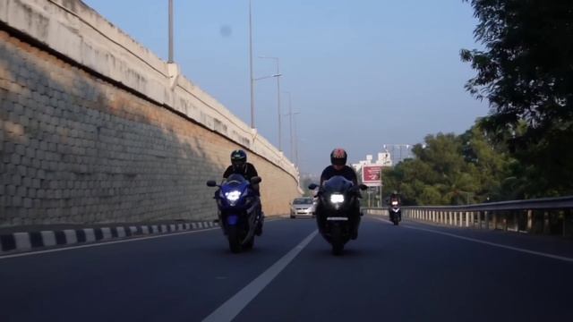 Old gen Hayabusa VS New gen Hayabusa comparison review | Old gen Hayabusa VS New gen Hayabusa revie смотреть онлайн