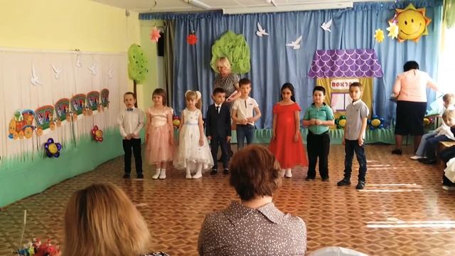 Выпускной в садике. Максим. Стихи смотреть онлайн