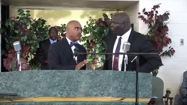 2017 Pastor Gino Jennings & Minister Smith Debate TRINITY 2017 смотреть онлайн