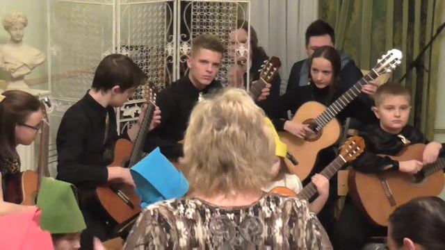 Танец лесных гномов (А.Виницкий). Ансамбль "Гитаринка" смотреть онлайн