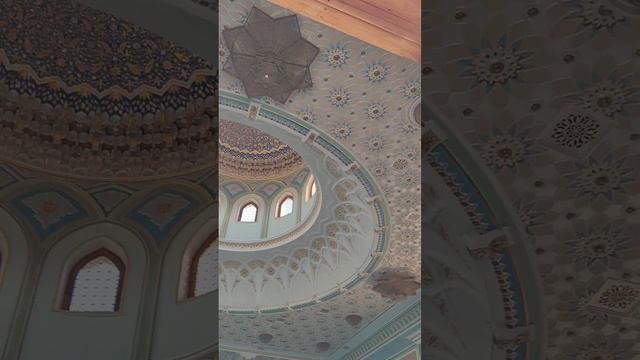 Hall Hazrati Imom Mosque Tashkent, Uzbekistan. Зал Соборная мечеть Хазрати Имом, Ташкент, Узбекиста