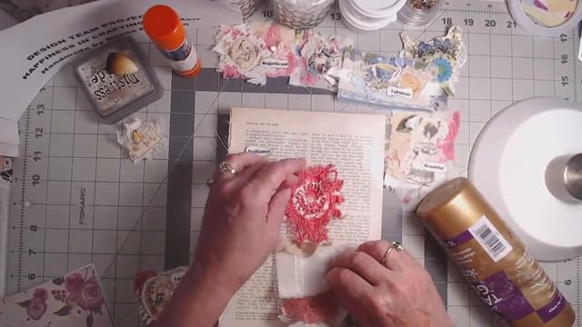 Design Team project for Gi Kerr using her Fussy Cut #1 Kit - Mass Making Cluster Embellishments смотреть онлайн