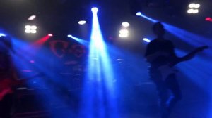 Mor ve Ötesi-Bir Derdim Var(Harun Tekin solo atıyor) (Doğaçlama dahil 11 Mart 2018 Ooze Venue)