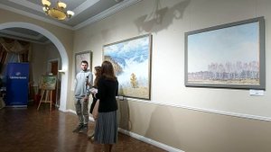Открытие персональной выставки Николая Врясова "Родные берега" в Доме офицеров