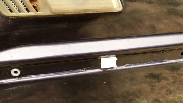 БМВ Е34 Замена молдинга переднего левого крыла BMW E34