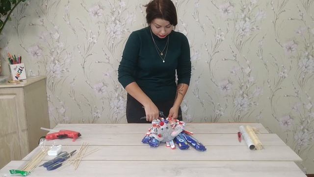 Детский букет с мягкой игрушкой без проколов. Упаковка букета