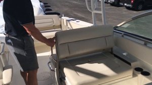 2019 Boston Whaler 270 Vantage Boat For Sale at MarineMax Wrightsville Beach, NC