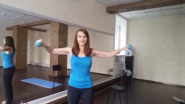 Красивые руки. Убираем крылья