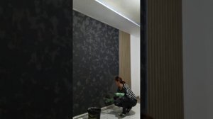 Акцентная стена, фактура "карта мира" из цветной штукатурки, процесс