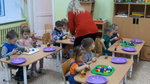 Занятие по конструированию во второй младшей группе Паздеева Е А