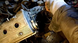 31  Снятие робочего цилиндра сцепления на Джили МК