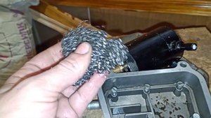 Выброс масла из двигателя Лифан 20.
