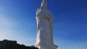 Едем в ФАНРАНГ. Лучшее море во ВЬЕТНАМЕ. Из ДАЛАТА в ФАНРАНГ на автобусе. Вкусно поели в ФАНРАНГЕ.