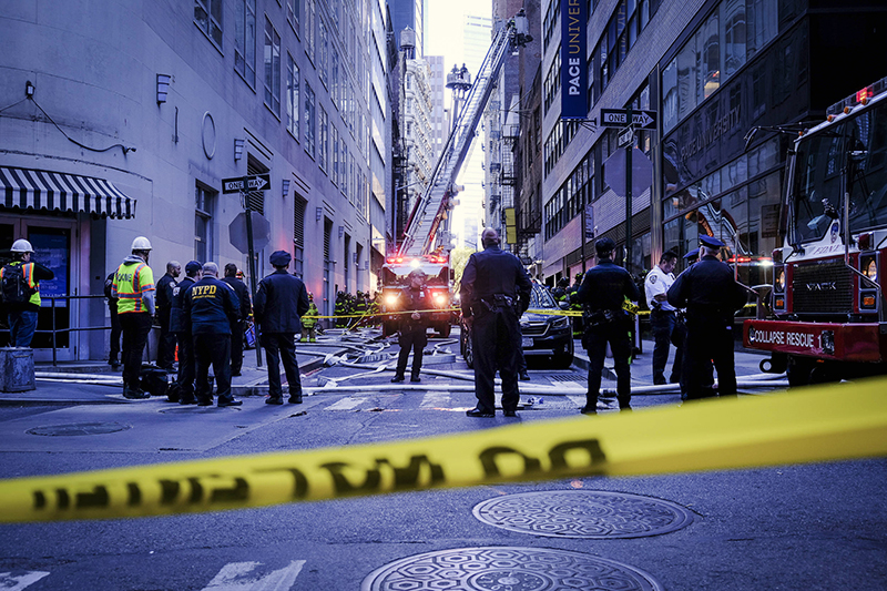 Многоэтажная парковка рухнула в Нью-Йорке / События на ТВЦ