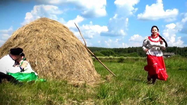 Вокальная группа "Аннушка"- частушки " Я у зеркала стояла". смотреть онлайн