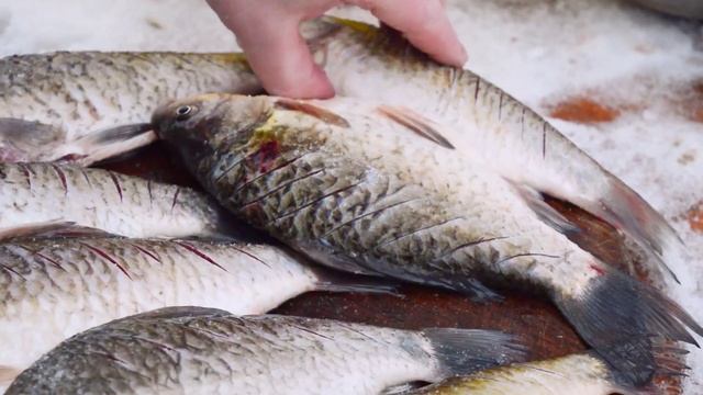 Жареный карась без костей. Простой и вкусный рецепт жареной рыбы.