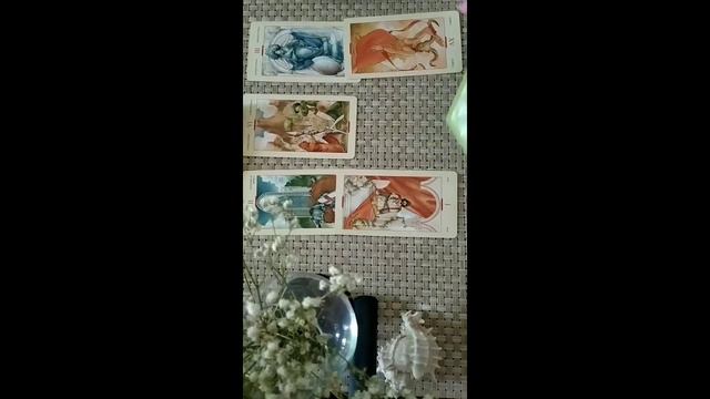 КАК ОН ВИДИТ ВАС И ПЕРСПЕКТИВЫ МЕЖДУ ВАМИ? смотреть онлайн