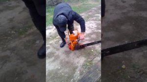 #Смешное видео #как нужно заводить пилу #ДРУЖБА 2