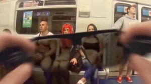 Очки показывающие людей без одежды