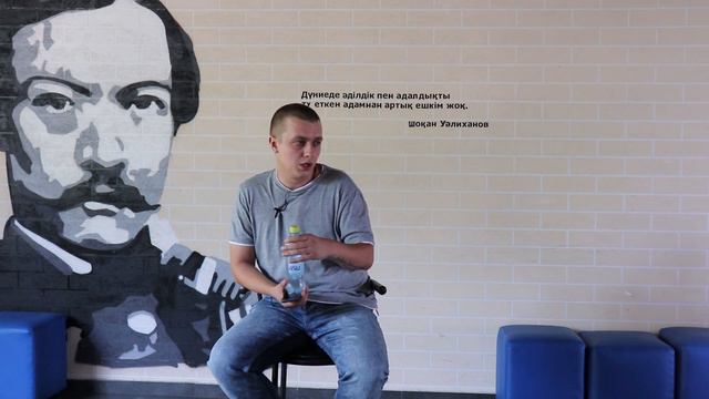 Как заработать на YouTube в Казахстане? | Дмитрий Дубовицкий, автор канала «За Нами Уже Выехали» смотреть онлайн