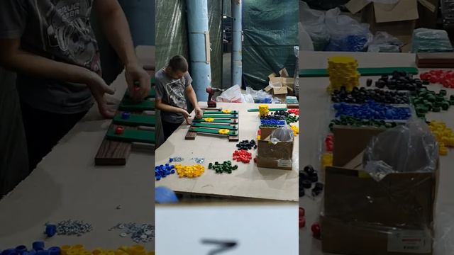 СБОРКА ЗАБОРЧИКОВ ТАЙМЛАПС #благоустройство #игровоеоборудование #производство смотреть онлайн