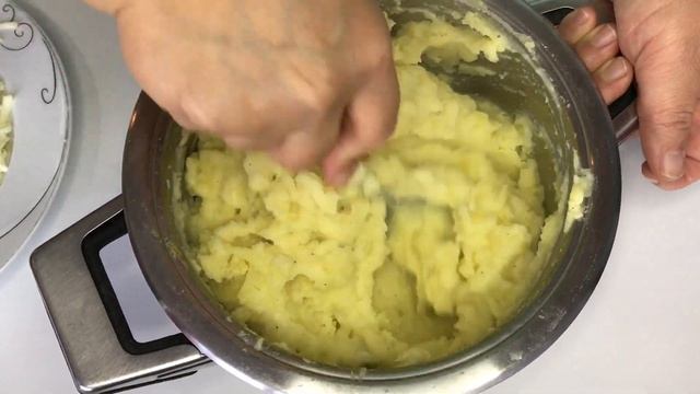 PATATES PÜRELİ KÖFTE TARİFİ - PÜRELİ KÖFTE NASIL YAPILIR - PATATES PÜRESİ TARİFİ - KÖFTE ÇEŞİTLERİ