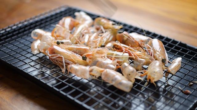 冬陰功（泰式酸辣蝦湯）🦐跟泰國人學的一個小竅門✔️也許就是泰餐館不願告訴你的那個秘方㊙️它可能是世界上最出名的湯吧？ смотреть онлайн