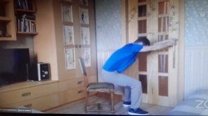 Садиться, вставать и сидеть  правильно полезнее любых упражнений. Илья Писарев.