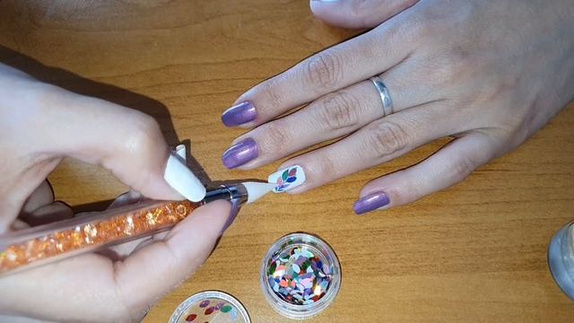 Дизайн ногтей обычными лаками+ наклейки, пайетки. смотреть онлайн
