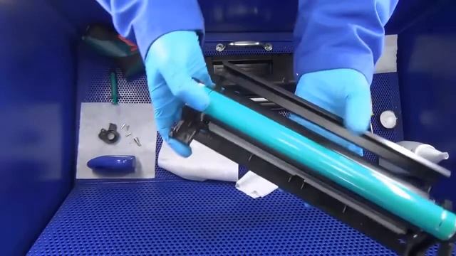 Инструкция по заправке картриджей HP Q5949x 49x на станции очистки картриджей смотреть онлайн