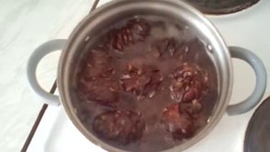 Избавление от смолы на кедровых шишках