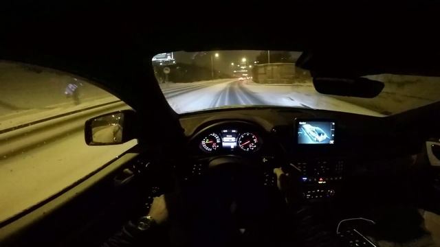 2016 GLE Coupe 350d POV snow night drive смотреть онлайн