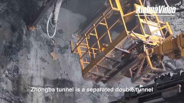 Work on new expressway tunnels completed in Chongqing смотреть онлайн
