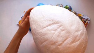 МЕГА большой киндер сюрприз! Mega kinder surprise