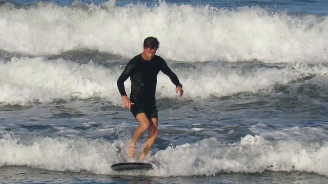 Surf Simply's Quick Tips: the 'How To' of Noseriding смотреть онлайн