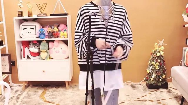 Фэн Тимо-Пение во время прыжки "Любовь реки" смотреть онлайн